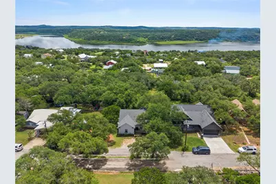 503 Chantilly Lane, Spicewood, TX 78669 - Photo 4