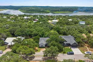 503 Chantilly Ln, Spicewood, TX 78669 - Photo 4