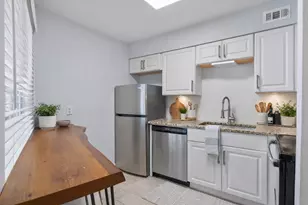 1840 Burton Dr, Austin, TX 78741 - Photo 4