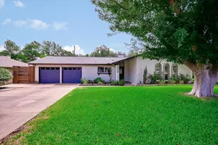 11711 Three Oaks Trail, Austin, TX 78759 - Photo 2