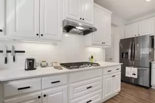 8912 Cattalo Ln, Austin, TX 78747 - Photo 10