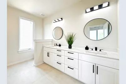 2309 Montopolis Drive #8, Austin, TX 78741 - Photo 16