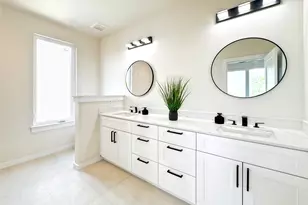 2309 Montopolis Dr, Austin, TX 78741 - Photo 16