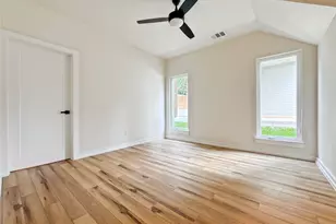 2309 Montopolis Dr, Austin, TX 78741 - Photo 12