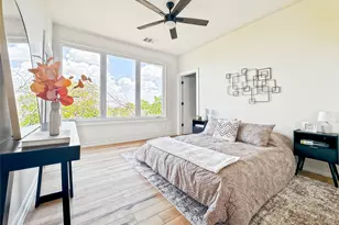 2309 Montopolis Dr, Austin, TX 78741 - Photo 2