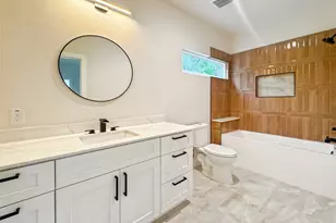 2309 Montopolis Dr, Austin, TX 78741 - Photo 6