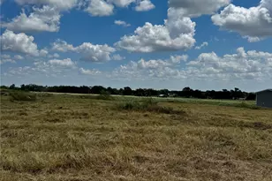 261 Engelke Rd, Kingsbury, TX 78638 - Photo 1