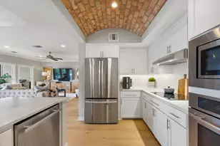 1910 Rue de Saint Tropez, Austin, TX 78746 - Photo 12