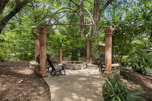 1910 Rue de Saint Tropez, Austin, TX 78746 - Photo 32