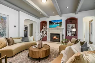 624 Logans Ln Ln, Austin, TX 78746 - Photo 12