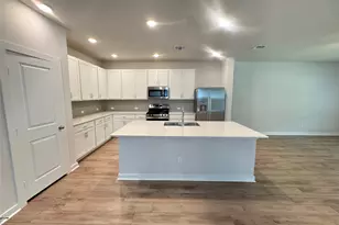 108 Sorghum Dr, Hutto, TX 78634 - Photo 2