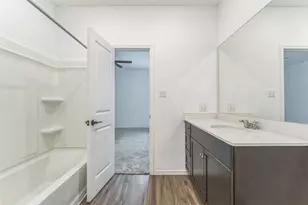 108 Fighting Seabees Run, Jarrell, TX 76537 - Photo 8