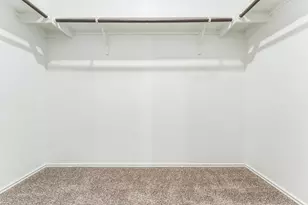 108 Fighting Seabees Run, Jarrell, TX 76537 - Photo 16