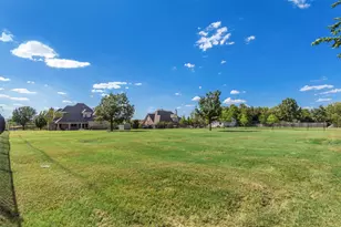 100 Apache Pass, Hutto, TX 78634 - Photo 26