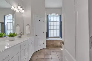 100 Apache Pass, Hutto, TX 78634 - Photo 14