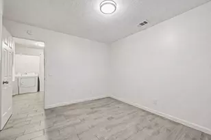 200 Monterrey St, Elgin, TX 78621 - Photo 20