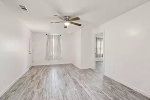 200 Monterrey St, Elgin, TX 78621 - Photo 6