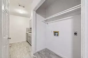 200 Monterrey St, Elgin, TX 78621 - Photo 26