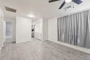 200 Monterrey St, Elgin, TX 78621 - Photo 8