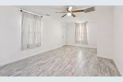 200 Monterrey Street #A & B, Elgin, TX 78621 - Photo 4