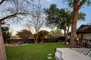 1602 Thornridge Rd, Austin, TX 78758 - Photo 4