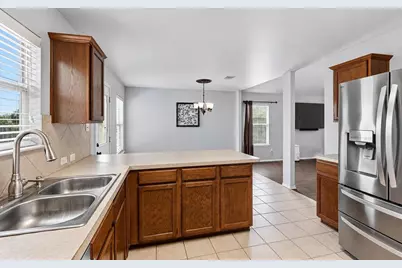 211 Falcon Lane, Leander, TX 78641 - Photo 14
