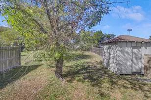 6920 Bennett Ave, Austin, TX 78752 - Photo 14