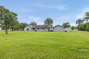 191 County Rd 410A, Buckholts, TX 76518 - Photo 36