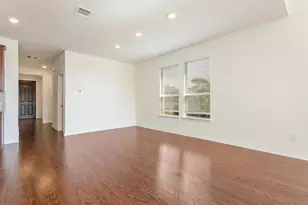 1001 Ridge Runner Dr, Georgetown, TX 78628 - Photo 10