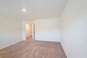 317 Riverdale Dr, Jarrell, TX 76537 - Photo 6