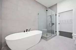 2209 S 1st St, Austin, TX 78704 - Photo 12