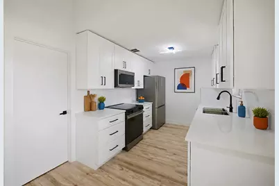8005 Northforest Drive, Austin, TX 78759 - Photo 16