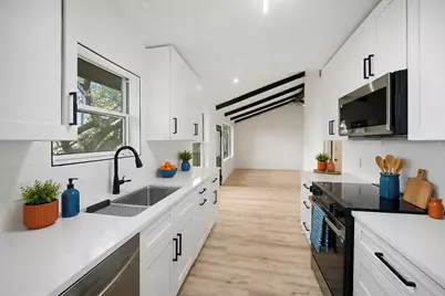8005 Northforest Drive, Austin, TX 78759 - Photo 14