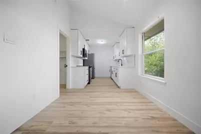 8005 Northforest Drive, Austin, TX 78759 - Photo 18