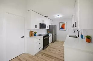 8005 Northforest Dr, Austin, TX 78759 - Photo 16