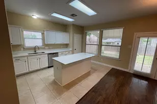 12829 Council Bluff Dr, Austin, TX 78727 - Photo 6