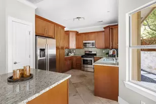 10919 Sierra Oaks, Austin, TX 78759 - Photo 14