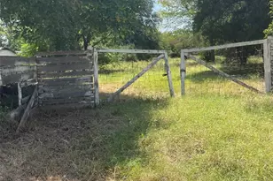 605 Montopolis Dr, Austin, TX 78741 - Photo 1