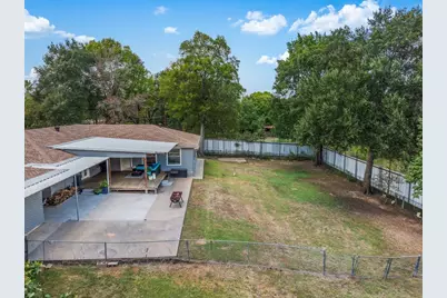 1102 N Pecan Street, Caldwell, TX 77836 - Photo 30