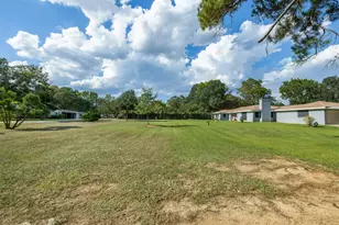 1102 N Pecan St, Caldwell, TX 77836 - Photo 34