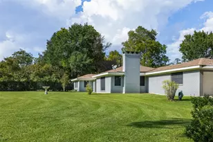 1102 N Pecan St, Caldwell, TX 77836 - Photo 2