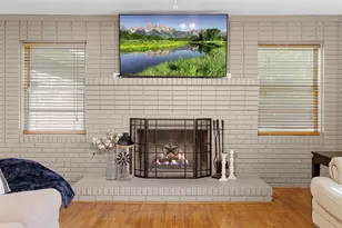 1102 N Pecan St, Caldwell, TX 77836 - Photo 6