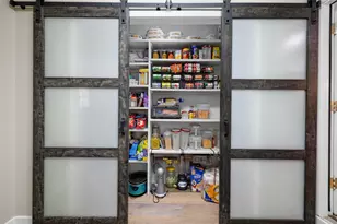 1102 N Pecan St, Caldwell, TX 77836 - Photo 12