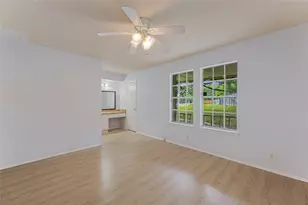 2605 W Stassney Ln, Austin, TX 78745 - Photo 6