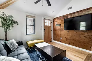 1911 College Row, Austin, TX 78702 - Photo 10