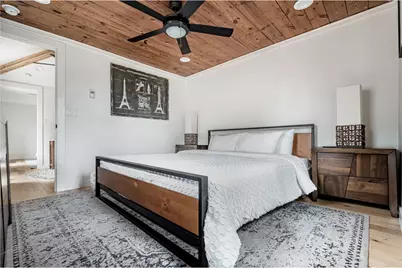 1911 College Row, Austin, TX 78702 - Photo 20