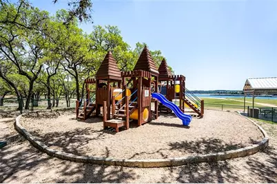 2805 Hancock Avenue, Lago Vista, TX 78645 - Photo 22