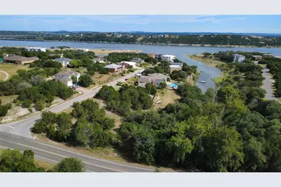 2805 Hancock Avenue, Lago Vista, TX 78645 - Photo 10
