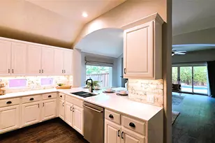 10004 Crater Lake Pass, Austin, TX 78747 - Photo 4