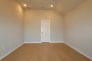 4512 Bridal Veil Dr, Austin, TX 78747 - Photo 12